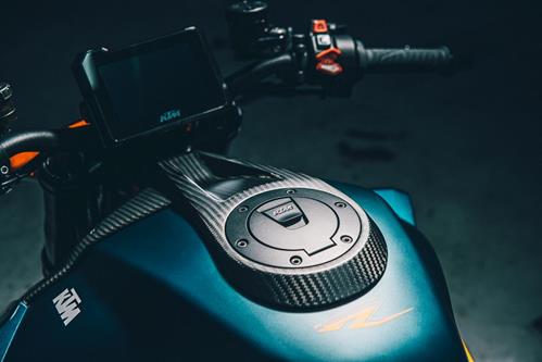 KTM 原厂配件 Carbon Ignition Lock Cover 1290 Super Duke R 2020-2021