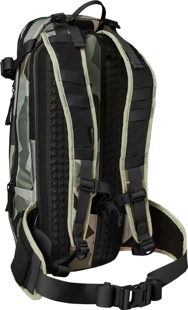 Fox 背包 Utility 18 Liter Hydration Backpack Camouflage
