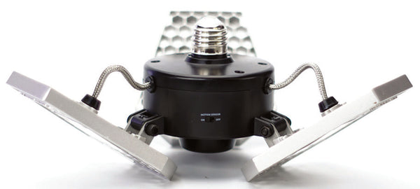 STKR 照明 Striker Garage Light