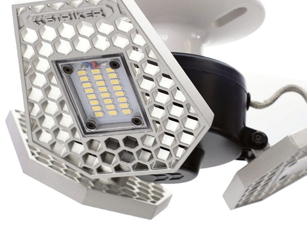 STKR 照明 Striker Garage Light